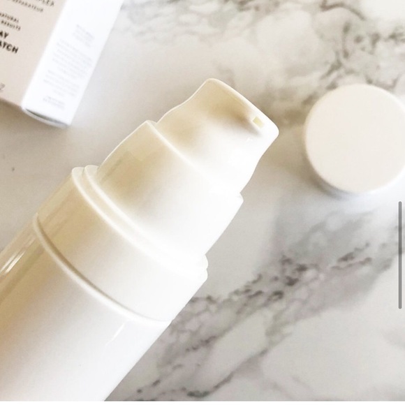 • FREE WITH ANY $75+ PURCHASE • - Picture 8 of 12